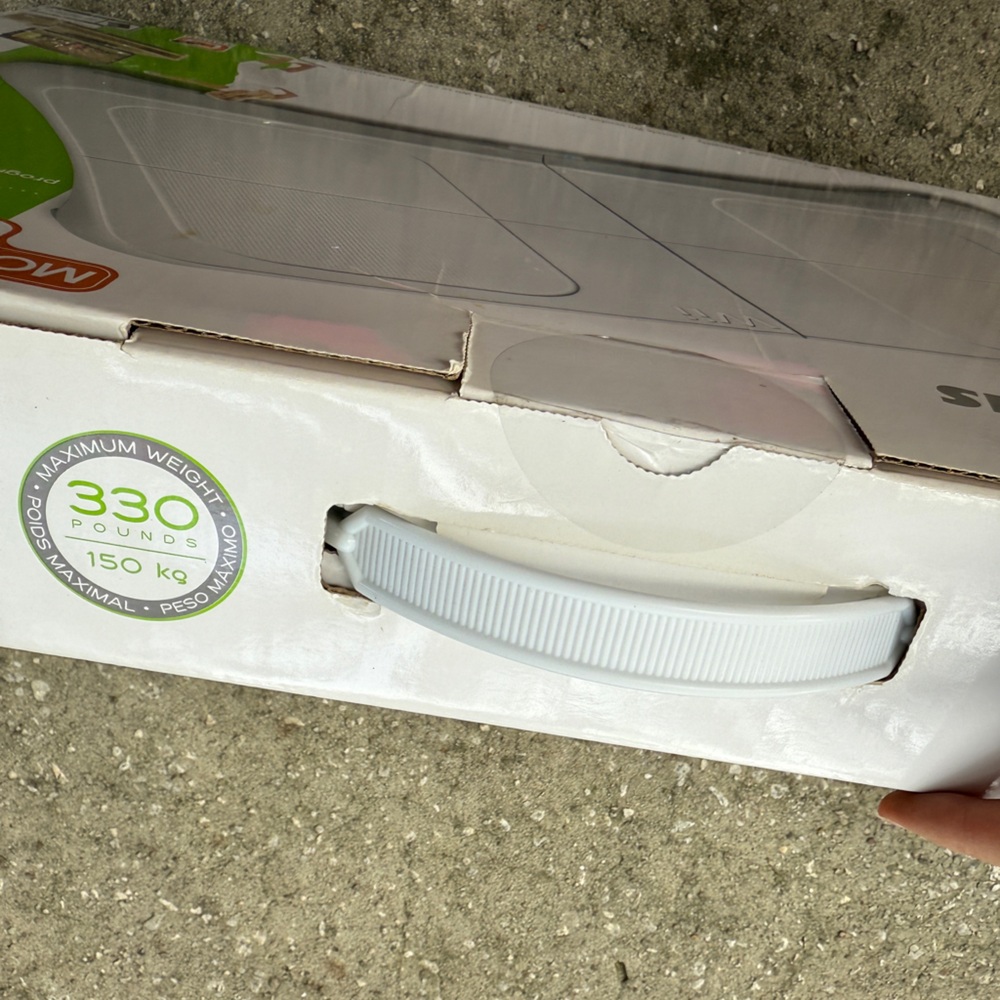 Wii Fit Plus Balance Board - Picture 3 of 3